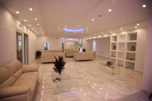 Imagen general del Hotel Saint George Palace, Agios Georgios Pagon. Foto 15