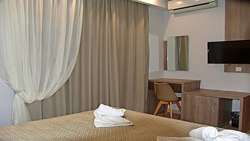 Imagen de la habitación del Hotel Saint George Resort. Foto 14