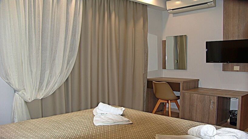 Imagen de la habitación del Hotel Saint George Resort. Foto 23