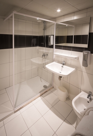 Imagen de la habitación del Hotel Saint Georges, Lourdes. Foto 12