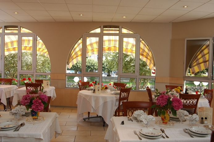 Imagen del bar/restaurante del Hotel Saint Georges, Lourdes. Foto 6