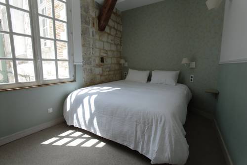 Imagen de la habitación del Hotel Saint Georges, Troyes. Foto 6