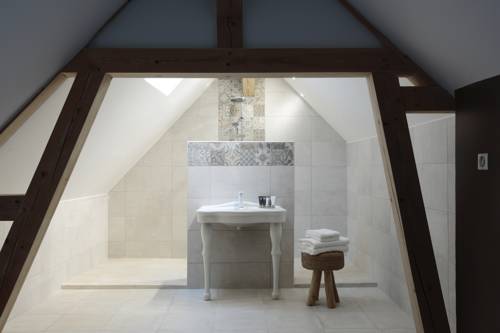 Imagen de la habitación del Hotel Saint Georges, Troyes. Foto 12