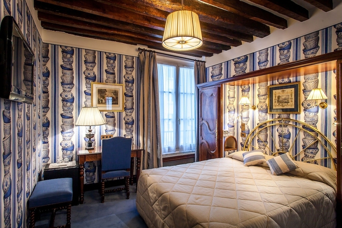 Imagen de la habitación del Hotel Saint Germain Des Pres. Foto 4