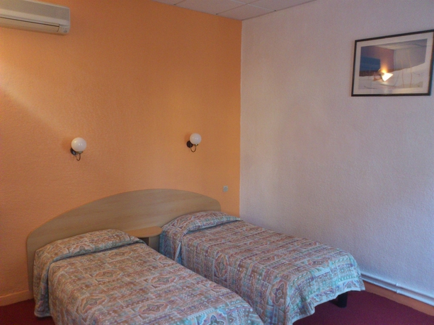 Imagen de la habitación del Hotel Saint Gothard Nice. Foto 6