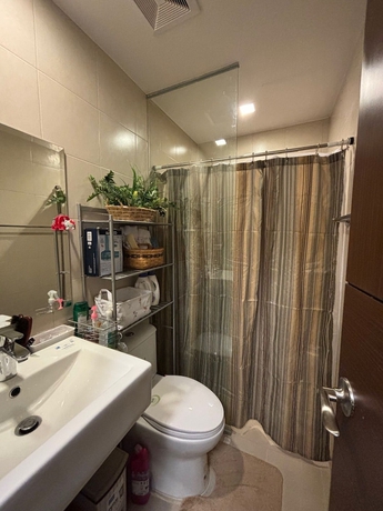 Imagen de la habitación del Hotel Saint Honore Condo. Foto 7