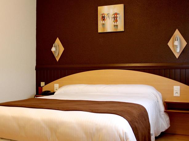 Imagen de la habitación del Hotel Saint Hubert. Foto 6