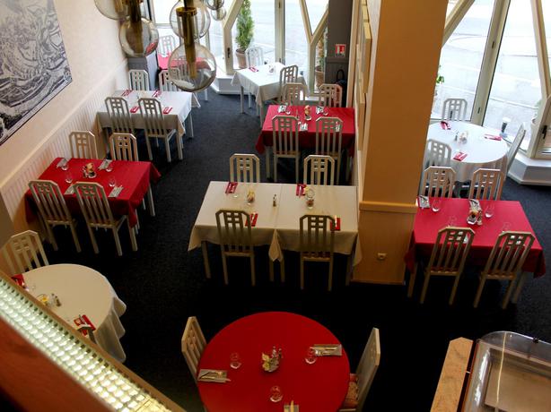 Imagen del bar/restaurante del Hotel Saint Hubert. Foto 3