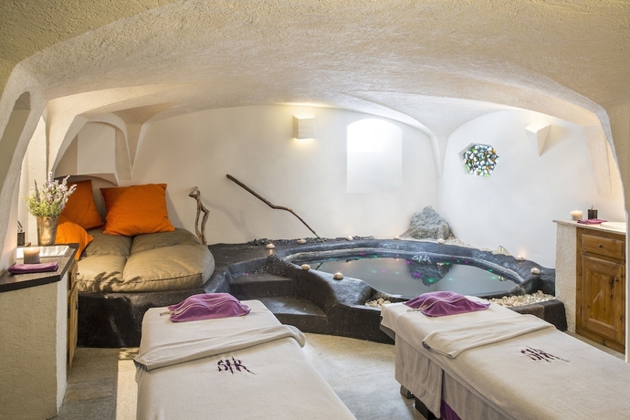 Imagen de la piscina del Hotel Saint Hubertus Resort. Foto 19