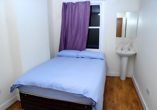 Imagen de la habitación del Hotel Saint James Backpackers. Foto 13