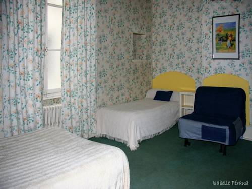 Imagen de la habitación del Hotel Saint Jean, CHALON SUR SAONE. Foto 3