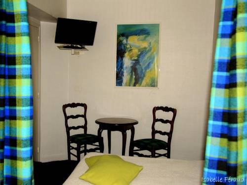 Imagen de la habitación del Hotel Saint Jean, CHALON SUR SAONE. Foto 8
