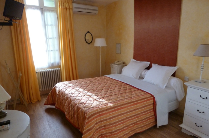 Imagen de la habitación del Hotel Saint Jean. Foto 8