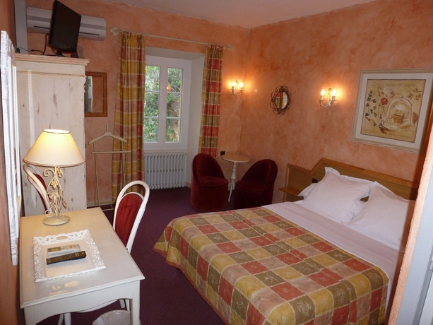 Imagen de la habitación del Hotel Saint Jean. Foto 11