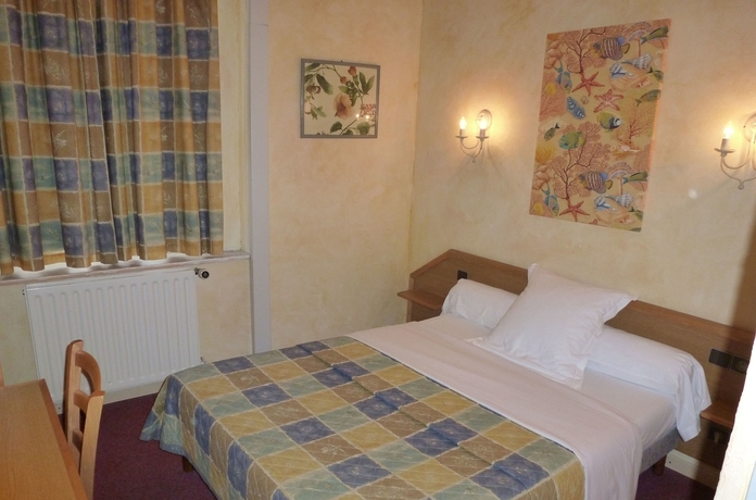 Imagen de la habitación del Hotel Saint Jean, Orange. Foto 6