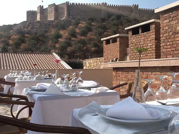 Imagen del bar/restaurante del Hotel Saint John - Boutique Class. Foto 3