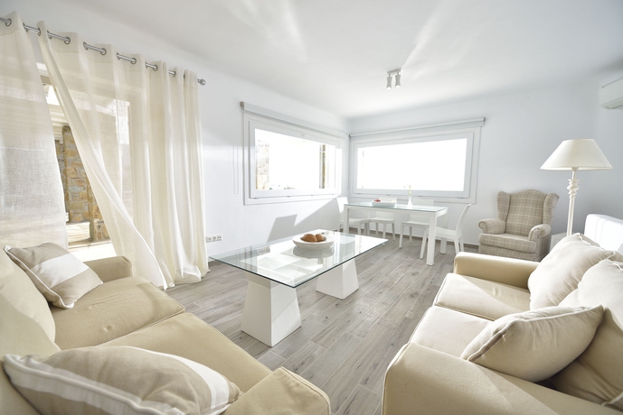 Imagen de los interiores del Hotel Saint John Villas and Spa. Foto 14