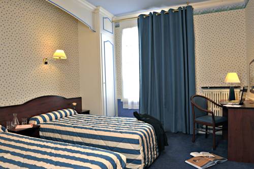 Imagen de la habitación del Hotel Saint Julien. Foto 4