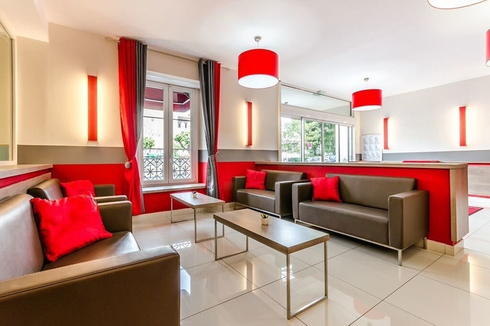 Imagen de los interiores del Hotel Saint Louis De France. Foto 14