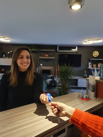 Imagen de los interiores del Hotel Saint Louis, Le Thor. Foto 19