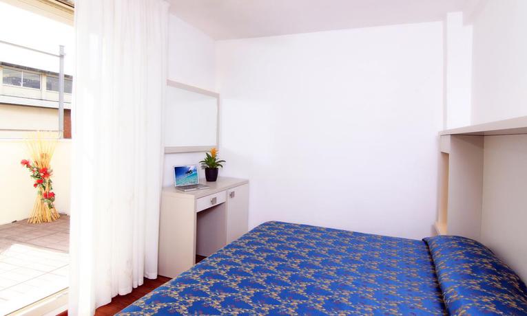 Imagen de la habitación del Hotel Saint Louis, Rimini. Foto 12
