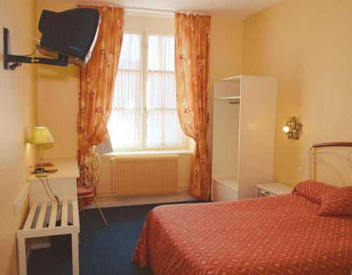 Imagen de la habitación del Hotel Saint Louis, Saint Omer. Foto 2