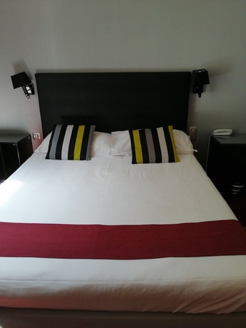 Imagen de la habitación del Hotel Saint Martin. Foto 11