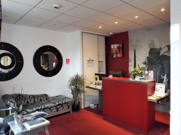 Imagen de los interiores del Hotel Saint Martin, ORLEANS. Foto 16