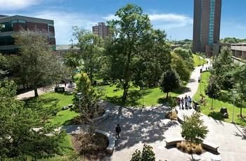 Imagen de los exteriores del Hotel Saint Mary's University Residence Summer Accommodations. Foto 11