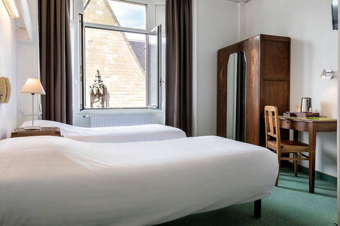 Imagen de la habitación del Hotel Saint Maurice. Foto 10