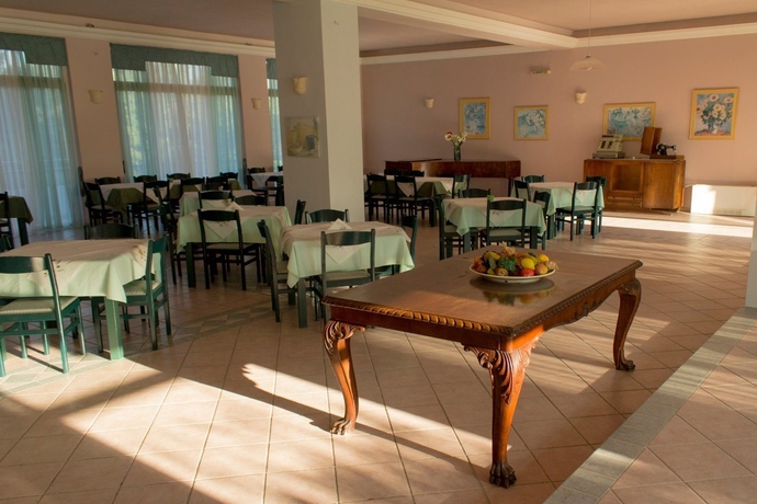 Imagen general del Hotel Saint Nicholas. Foto 2