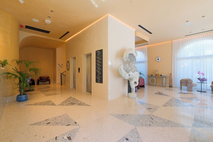 Imagen de los interiores del Hotel Saint Nicolas, Himar&euml;. Foto 12
