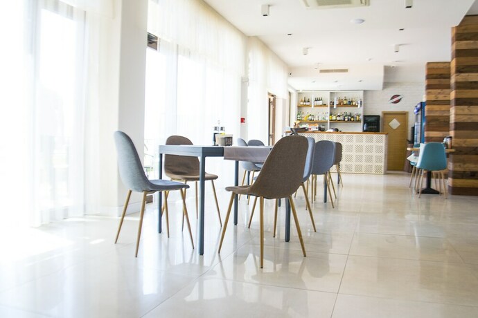 Imagen del bar/restaurante del Hotel Saint Panteleimon Beach. Foto 15