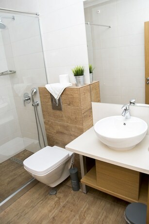 Imagen de la habitación del Hotel Saint Panteleimon Beach. Foto 18