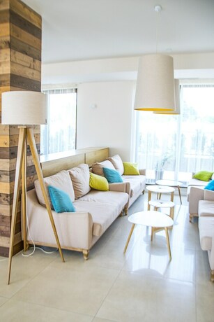 Imagen de los interiores del Hotel Saint Panteleimon Beach. Foto 37