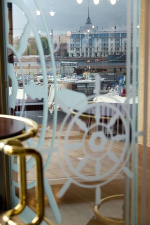 Imagen de los exteriores del Hotel Saint Petersburg. Foto 10