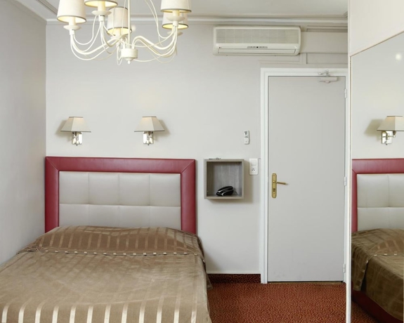 Imagen del bar/restaurante del Hotel Saint Pierre. Foto 3