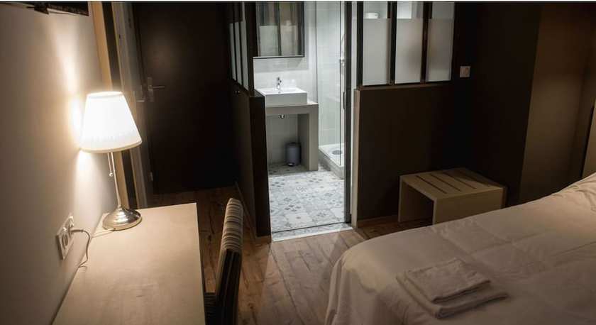 Imagen de la habitación del Hotel Saint Roch Montpellier Centre. Foto 6