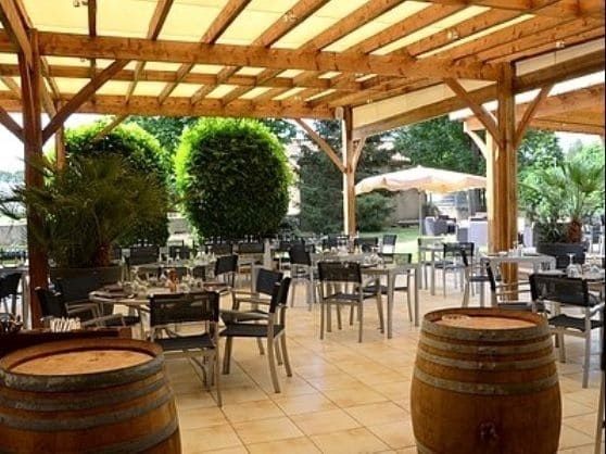 Imagen del bar/restaurante del Hotel Saint Romain. Foto 2