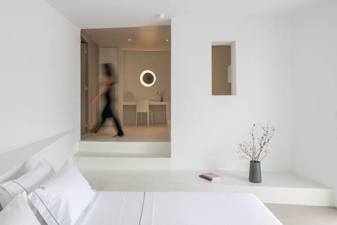 Imagen de la habitación del Hotel Saint Santorini. Foto 4