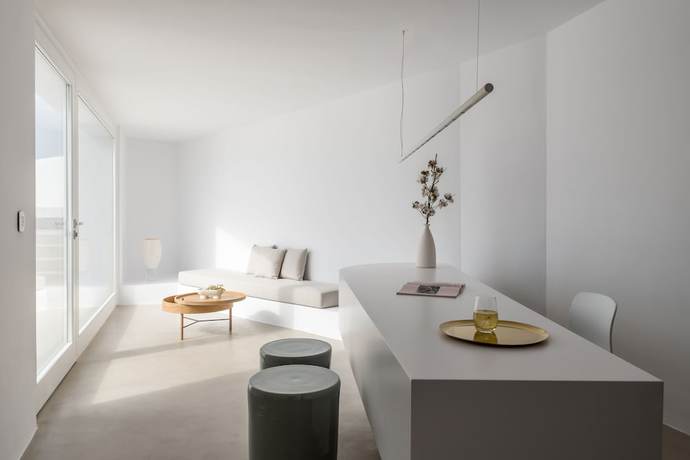 Imagen de los interiores del Hotel Saint Santorini. Foto 19