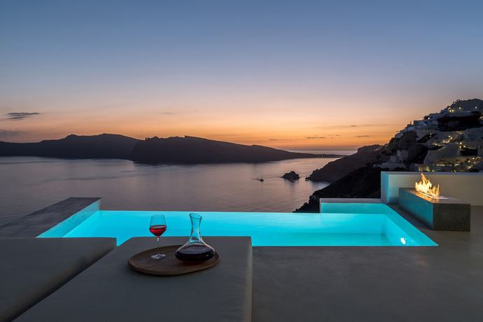 Imagen de la habitación del Hotel Saint Santorini. Foto 11