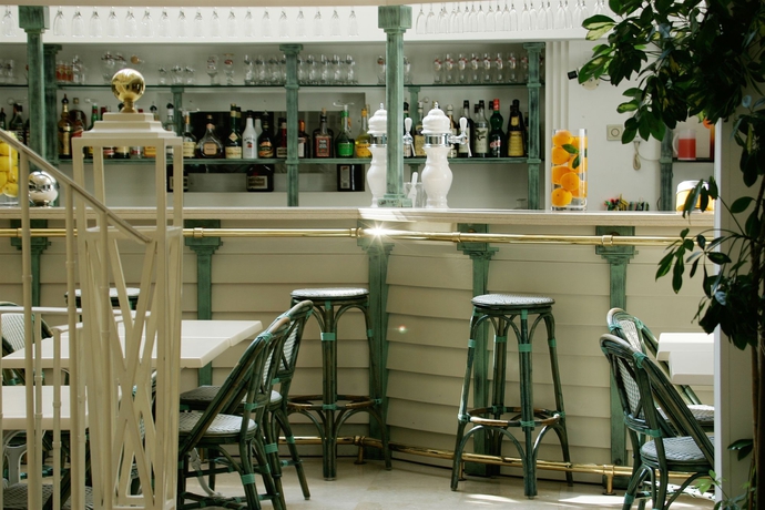 Imagen del bar/restaurante del Hotel Saint Sauveur, Lourdes. Foto 9