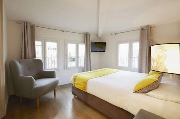 Imagen de la habitación del Hotel Saint Sernin. Foto 2