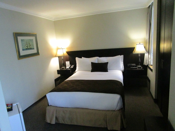 Imagen de la habitación del Hotel Saint Simon. Foto 7