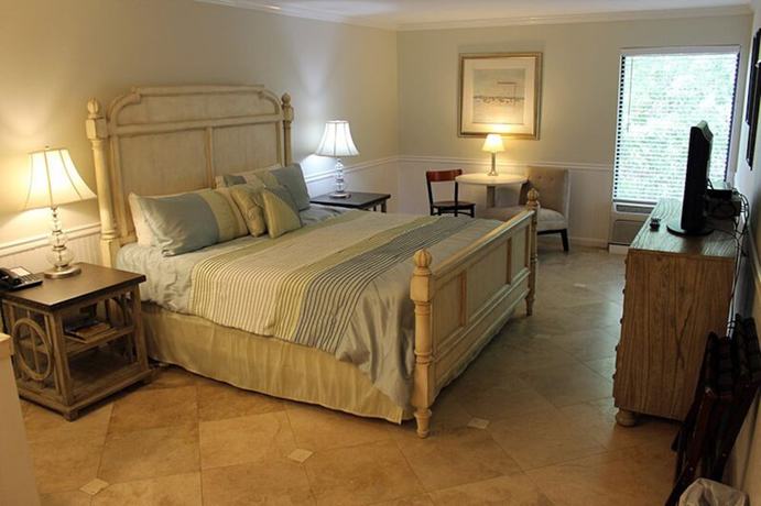 Imagen de la habitación del Hotel Saint Simons Inn by the Lighthouse. Foto 6