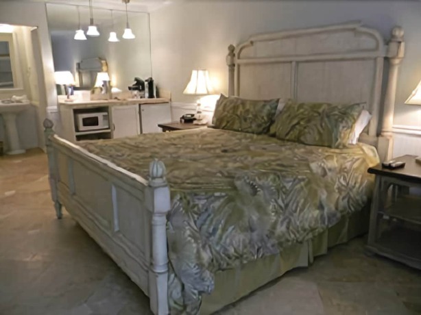 Imagen de la habitación del Hotel Saint Simons Inn by the Lighthouse. Foto 10