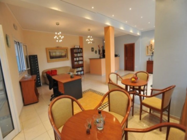 Imagen general del Hotel Saint Spiridon. Foto 5