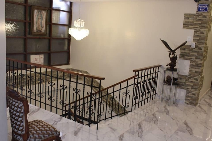 Imagen de los interiores del Hotel Saint Thomas. Foto 9