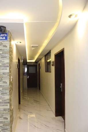 Imagen de los interiores del Hotel Saint Thomas. Foto 12